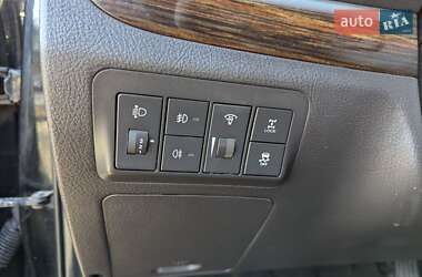 Позашляховик / Кросовер Hyundai Santa FE 2010 в 