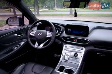 Позашляховик / Кросовер Hyundai Santa FE 2021 в 