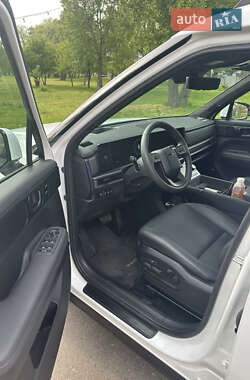 Внедорожник / Кроссовер Hyundai Santa FE 2024 в 