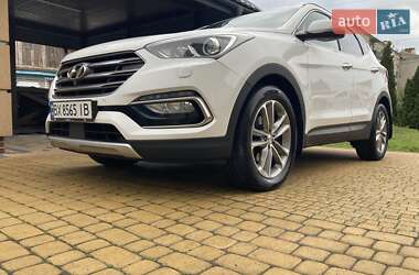 Внедорожник / Кроссовер Hyundai Santa FE 2015 в 