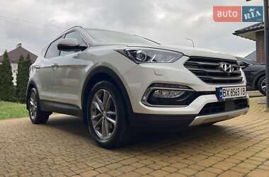 Внедорожник / Кроссовер Hyundai Santa FE 2015 в 