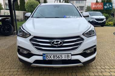 Внедорожник / Кроссовер Hyundai Santa FE 2015 в 