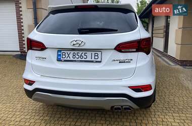 Внедорожник / Кроссовер Hyundai Santa FE 2015 в 