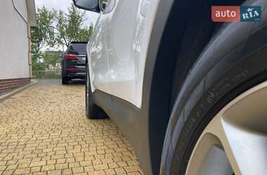 Внедорожник / Кроссовер Hyundai Santa FE 2015 в 