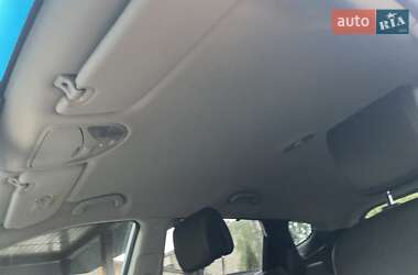 Внедорожник / Кроссовер Hyundai Santa FE 2015 в 