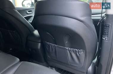 Внедорожник / Кроссовер Hyundai Santa FE 2015 в 