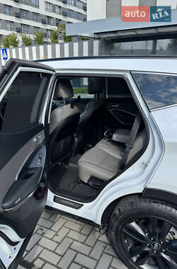 Позашляховик / Кросовер Hyundai Santa FE 2014 в 