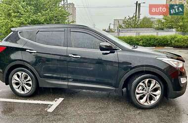 Внедорожник / Кроссовер Hyundai Santa FE 2014 в 
