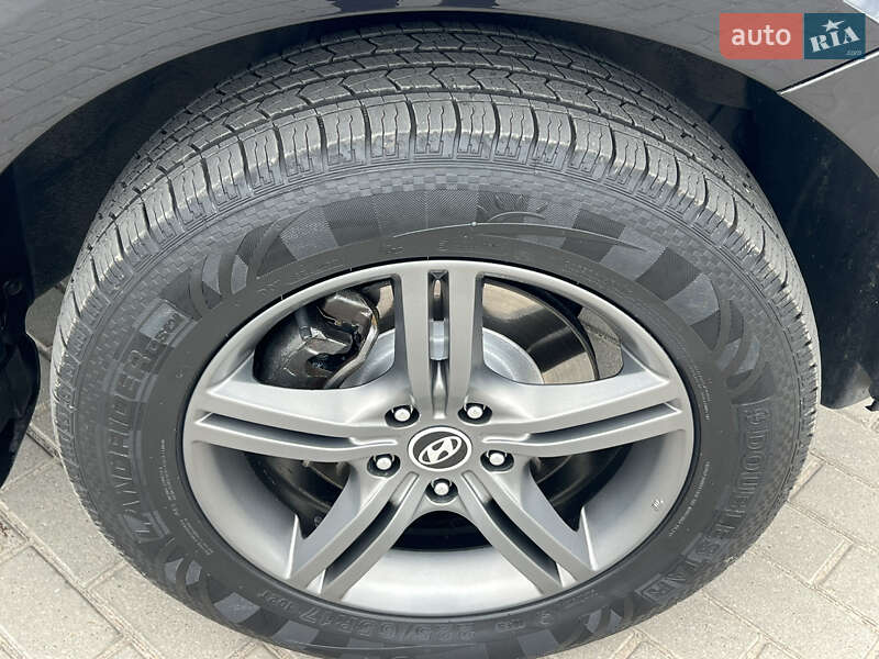 Позашляховик / Кросовер Hyundai Santa FE 2007 в Житомирі