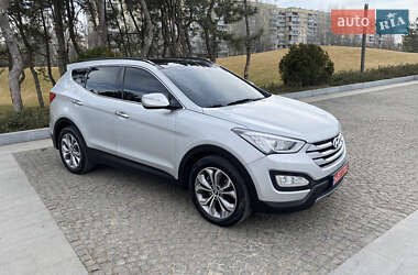 Позашляховик / Кросовер Hyundai Santa FE 2014 в 