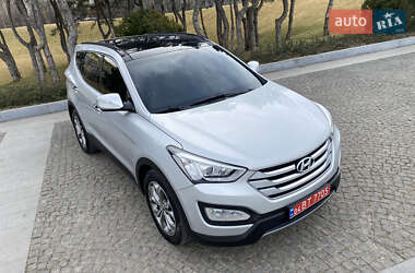 Позашляховик / Кросовер Hyundai Santa FE 2014 в 