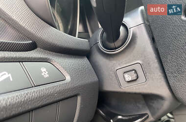 Позашляховик / Кросовер Hyundai Santa FE 2014 в 