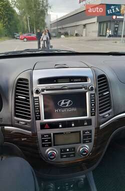 Внедорожник / Кроссовер Hyundai Santa FE 2012 в 