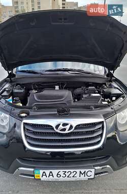 Внедорожник / Кроссовер Hyundai Santa FE 2012 в 