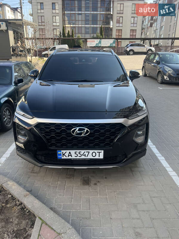 Позашляховик / Кросовер Hyundai Santa FE 2019 в 