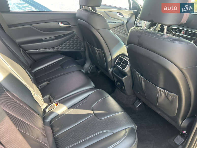 Позашляховик / Кросовер Hyundai Santa FE 2019 в Винниках