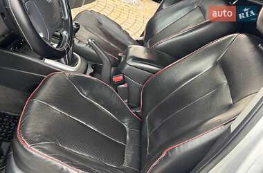 Позашляховик / Кросовер Hyundai Santa FE 2007 в 