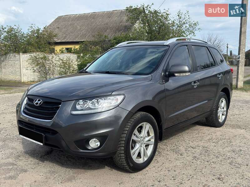 Позашляховик / Кросовер Hyundai Santa FE 2012 в Охтирці