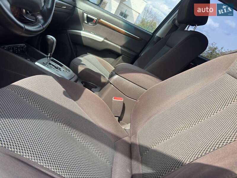 Позашляховик / Кросовер Hyundai Santa FE 2012 в Охтирці