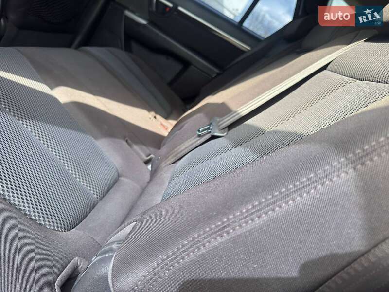Позашляховик / Кросовер Hyundai Santa FE 2012 в Охтирці