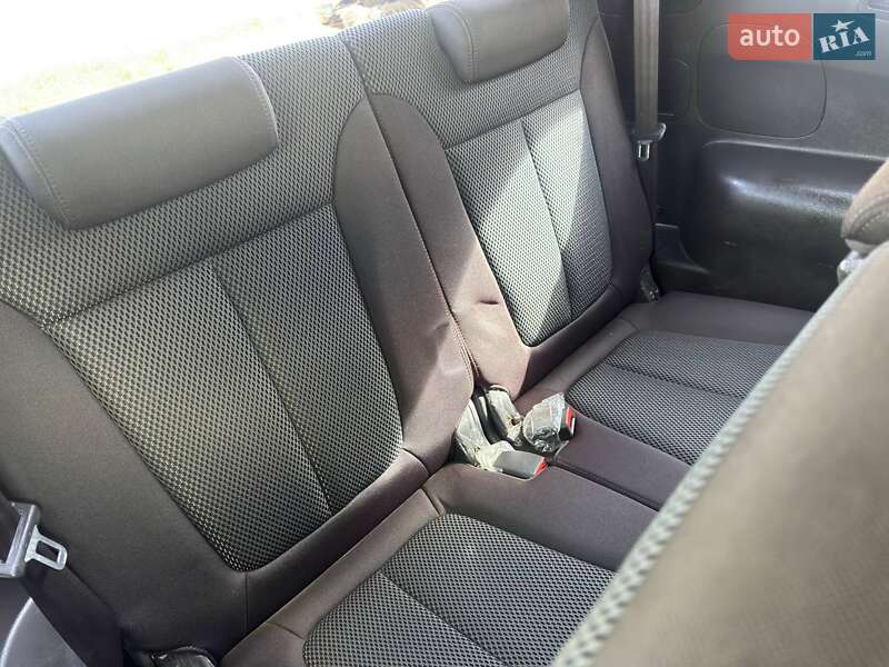 Позашляховик / Кросовер Hyundai Santa FE 2012 в Охтирці