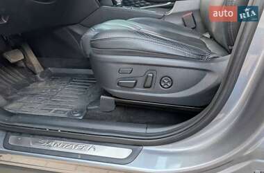 Внедорожник / Кроссовер Hyundai Santa FE 2018 в 