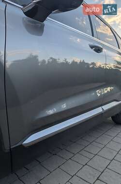 Внедорожник / Кроссовер Hyundai Santa FE 2018 в 