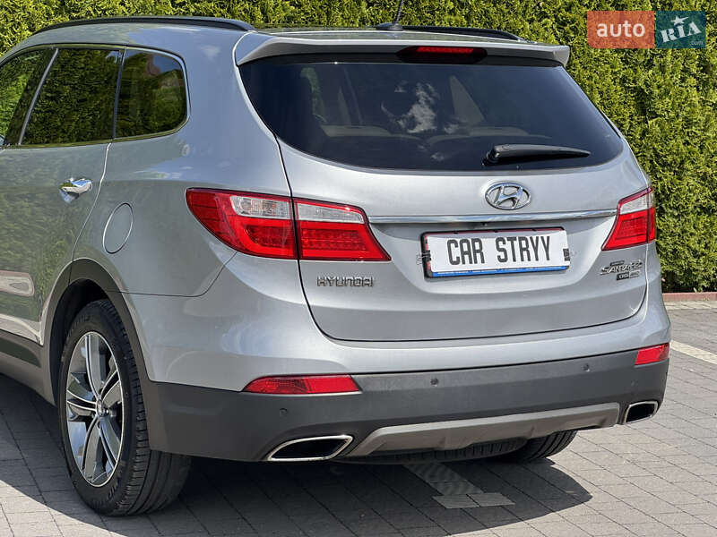 Внедорожник / Кроссовер Hyundai Santa FE 2015 в Стрые