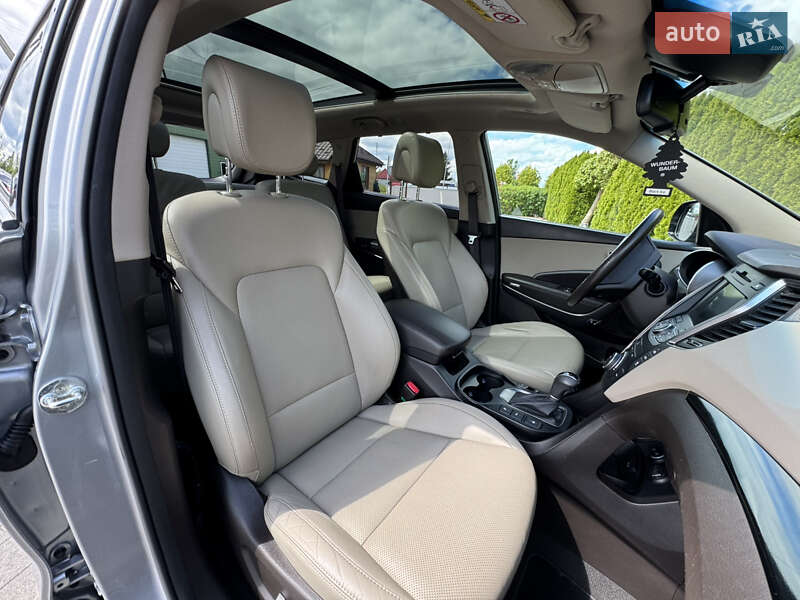 Внедорожник / Кроссовер Hyundai Santa FE 2015 в Стрые