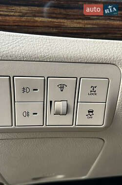 Позашляховик / Кросовер Hyundai Santa FE 2011 в 
