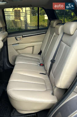 Позашляховик / Кросовер Hyundai Santa FE 2011 в 