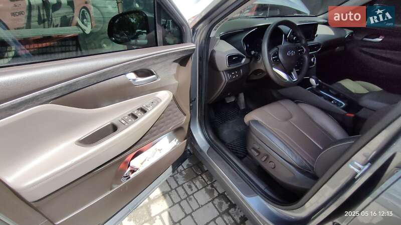 Позашляховик / Кросовер Hyundai Santa FE 2019 в Івано-Франківську