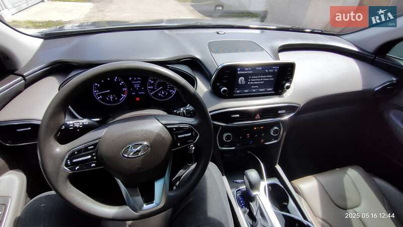 Позашляховик / Кросовер Hyundai Santa FE 2019 в Івано-Франківську