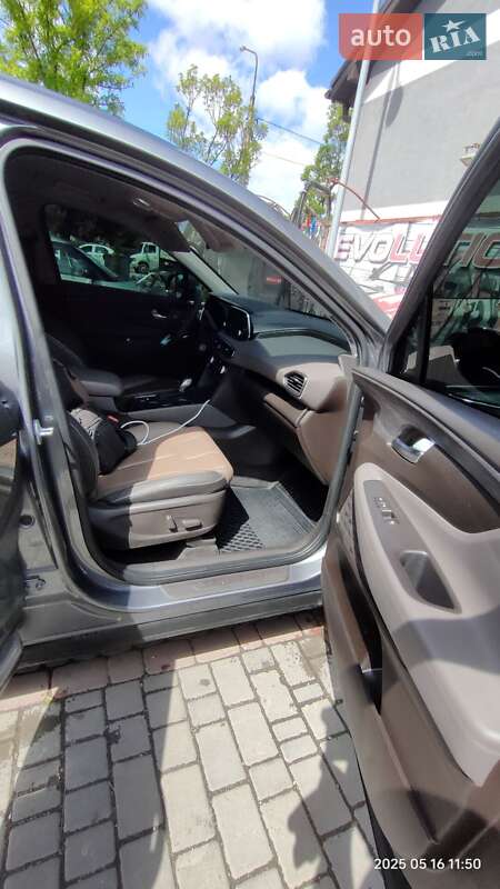 Позашляховик / Кросовер Hyundai Santa FE 2019 в Івано-Франківську