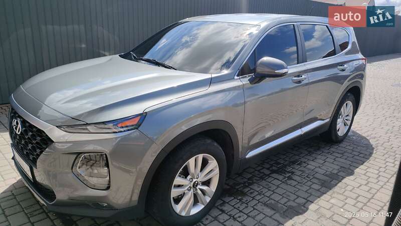 Позашляховик / Кросовер Hyundai Santa FE 2019 в Івано-Франківську