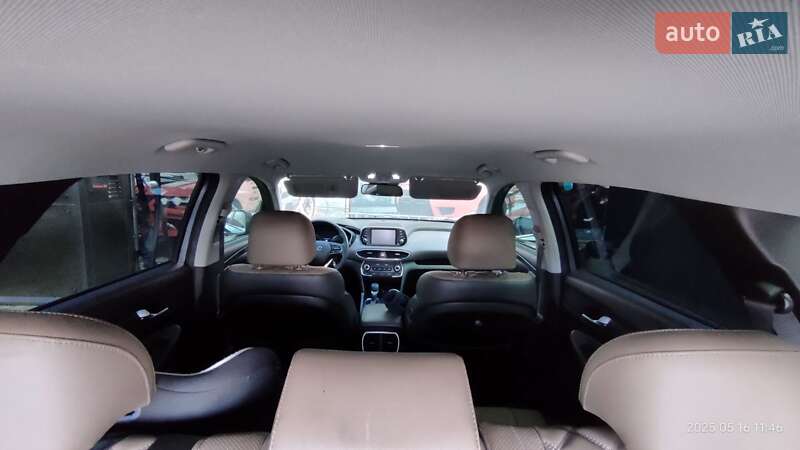 Позашляховик / Кросовер Hyundai Santa FE 2019 в Івано-Франківську