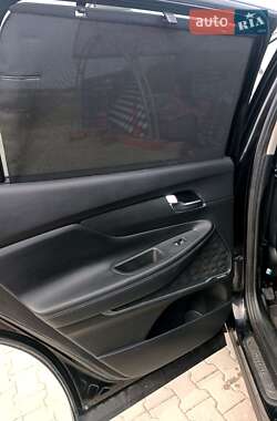 Позашляховик / Кросовер Hyundai Santa FE 2021 в 