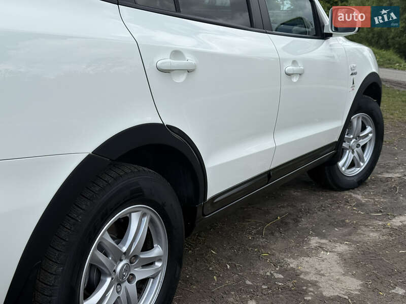 Позашляховик / Кросовер Hyundai Santa FE 2007 в Рівному