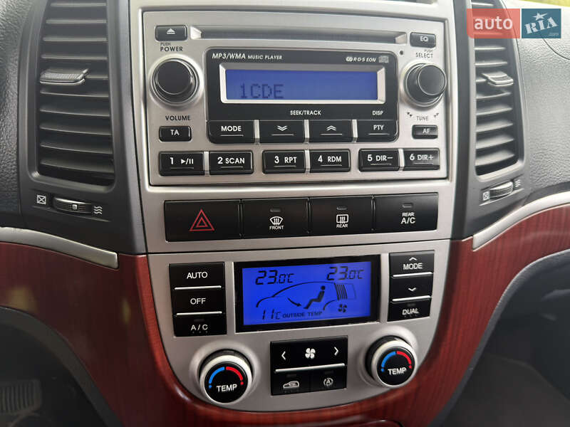 Позашляховик / Кросовер Hyundai Santa FE 2007 в Рівному