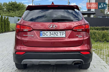 Внедорожник / Кроссовер Hyundai Santa FE 2015 в 