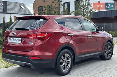 Внедорожник / Кроссовер Hyundai Santa FE 2015 в 