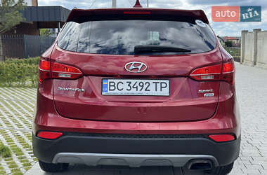 Внедорожник / Кроссовер Hyundai Santa FE 2015 в 