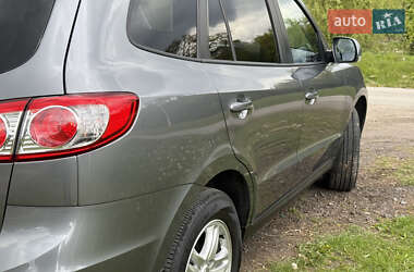 Внедорожник / Кроссовер Hyundai Santa FE 2012 в 