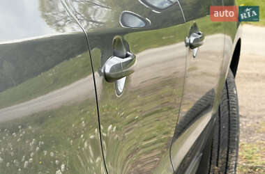 Внедорожник / Кроссовер Hyundai Santa FE 2012 в 