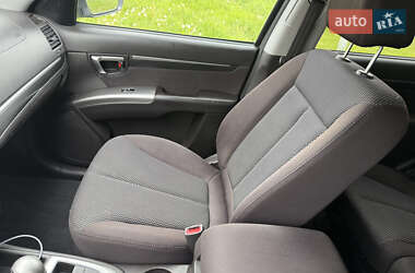 Внедорожник / Кроссовер Hyundai Santa FE 2012 в 