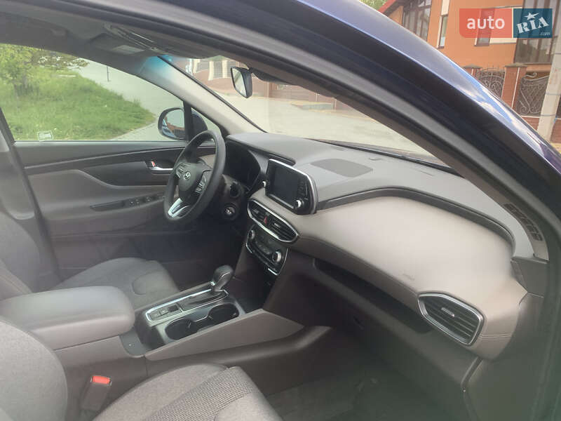 Внедорожник / Кроссовер Hyundai Santa FE 2019 в Тернополе