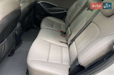Внедорожник / Кроссовер Hyundai Santa FE 2014 в 