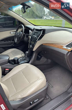 Внедорожник / Кроссовер Hyundai Santa FE 2014 в 