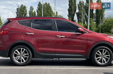 Внедорожник / Кроссовер Hyundai Santa FE 2014 в 