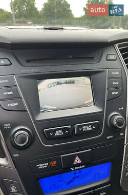 Внедорожник / Кроссовер Hyundai Santa FE 2014 в 